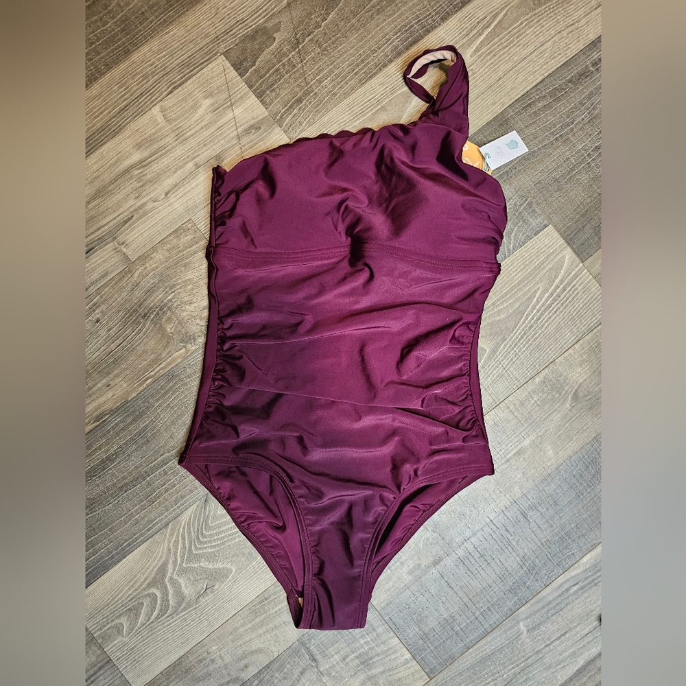 One shoulder frill swimsuit